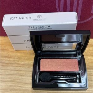 Merle Norman Eyeshadow-Soft Apricot